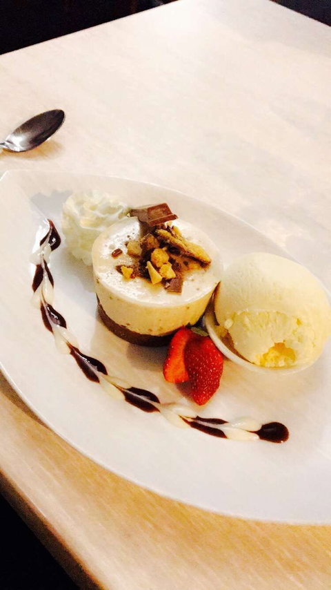 Cherry Blossom Sushi - Kilkenny - Tourism Brisbane 0