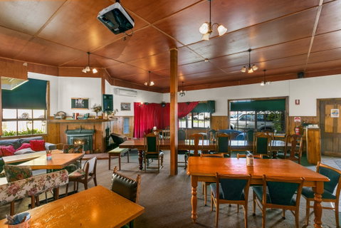 Archies Couch - Tourism Brisbane 1