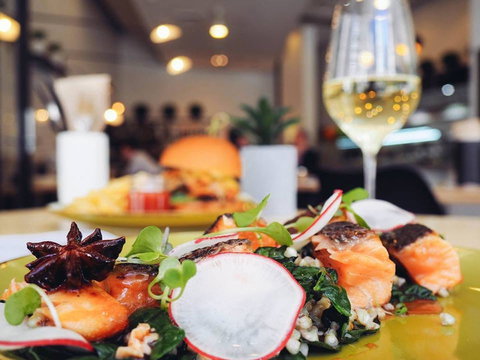 Charlie & Franks - North Sydney - Brisbane Tourism 0