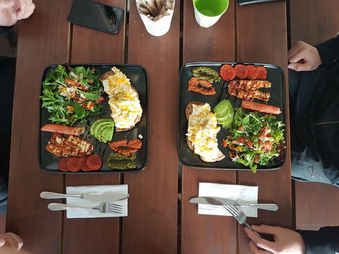 Quotes Cafe - Tourism Brisbane 0