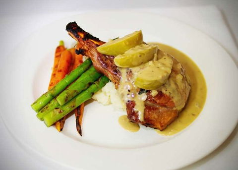 19th Hole Bistro - Brisbane Tourism 0