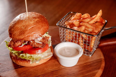 R Bar & Kitchen - Brisbane 4u 0