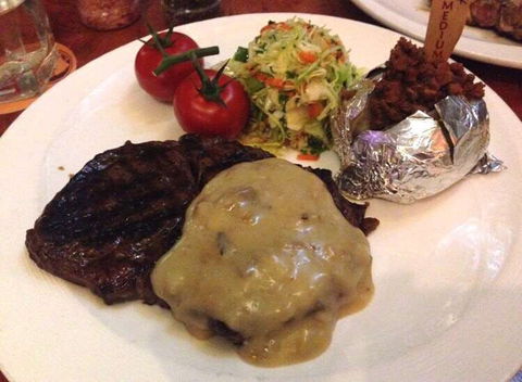 Cav's Steakhouse - Tourism Brisbane 0