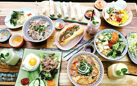 Oldman Pho - Docklands - Brisbane Tourism 0