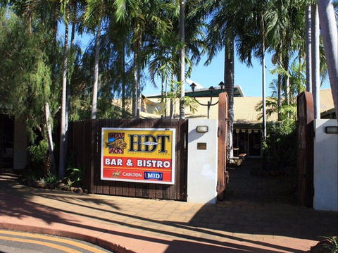 Humpty Doo Tavern - Tourism Brisbane 0