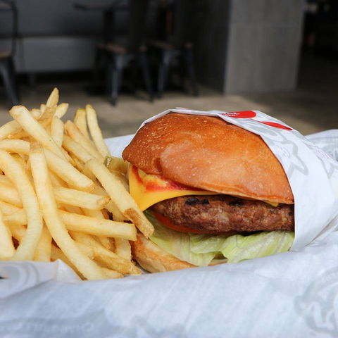 Carl's Jr. - Riverview - Tourism Brisbane 0