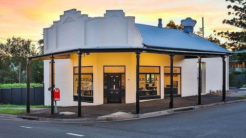 Arcadia Restaurant - Tourism Brisbane 0