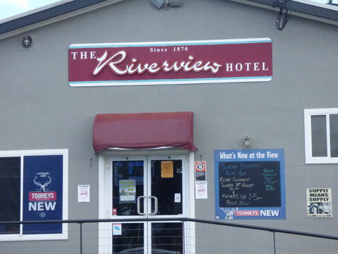Smithtown Riverview Hotel - Tourism Brisbane 0