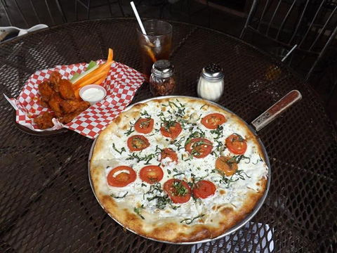 Al Capone's Pizzeria - Kensington - Tourism Brisbane 0