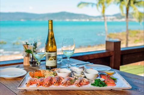 Northerlies Beach Bar And Grill - Tourism Brisbane 2