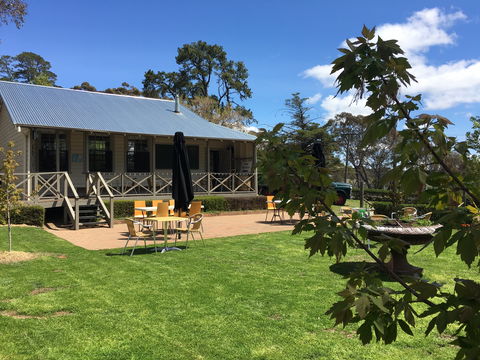 Mortimer's Wines Schoolhouse Cellar Door - Tourism Brisbane 0