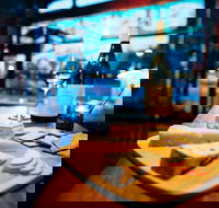 Laura St Seafood - Tourism Brisbane