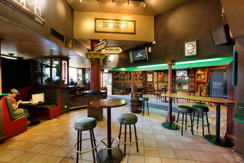 O'Malley's Irish Bar - Mooloolaba - Tourism Brisbane 0