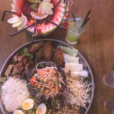 The Full Moon Bar & Restaurant - Brisbane Tourism 0