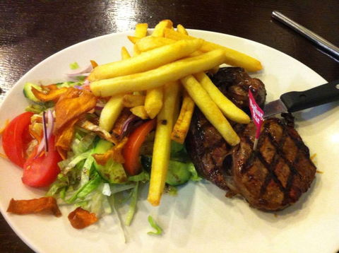 Central Cafe Queanbeyan - Brisbane Tourism 0