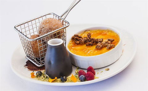 L' Aqua Restaurant - Tourism Brisbane 0