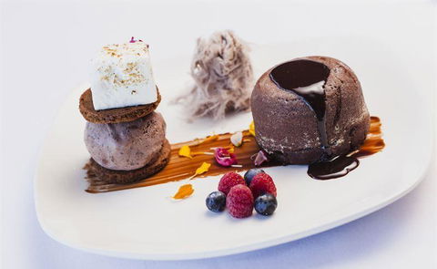 L' Aqua Restaurant - Tourism Brisbane 5