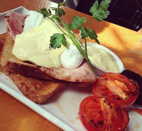Agatha's Licensed Cafe - Tourism Brisbane 9