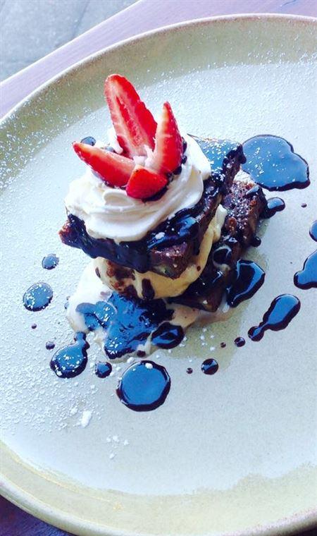Agatha's Licensed Cafe - Tourism Brisbane 4