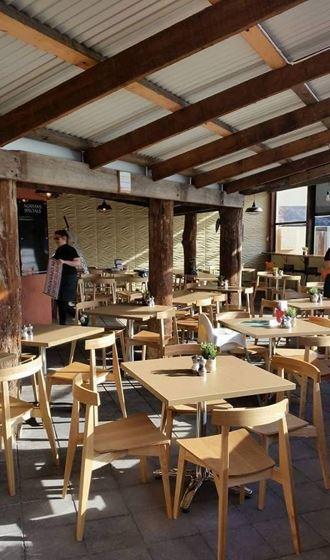 Agatha's Licensed Cafe - Tourism Brisbane 6