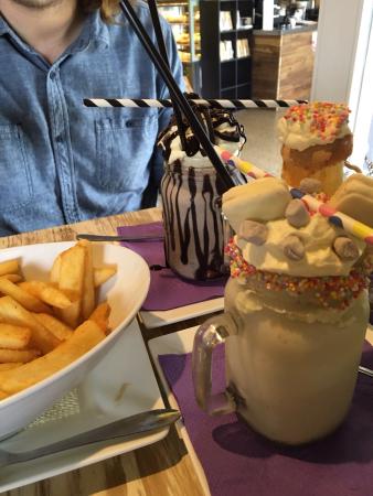 Cuisine On Bowen - Tourism Brisbane 0