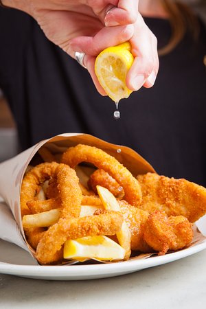 Fish Frenzy - Tourism Brisbane 0