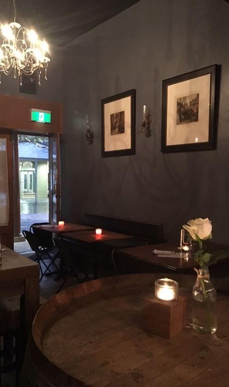 Bazz's Whine Bar - Brisbane Tourism 4