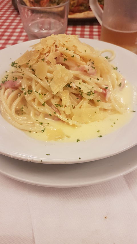 Fannie Bay Super Pizza & La Baia Restaurant - Tourism Brisbane 3