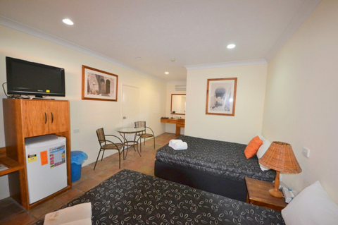 Comfort Inn–Rose Motel - Tourism Brisbane 1