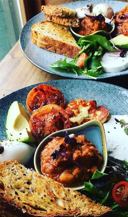 Delish Of Erina - Tourism Brisbane 4