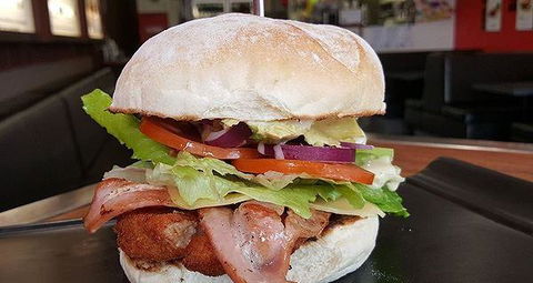 TUBE - The Ultimate Burger Experience - Tourism Brisbane 4