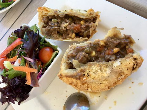 The Signature Cafe - Tourism Brisbane 0