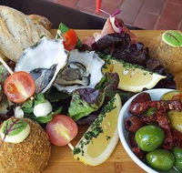 Carindale Hotel Bistro - Brisbane Tourism