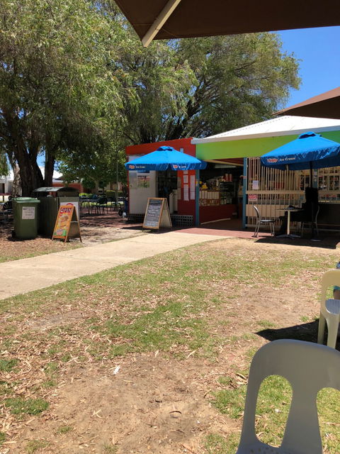 Tomato Lake Cafe - Tourism Brisbane 3