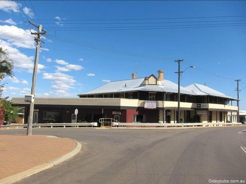 Northampton Motor Hotel - Tourism Brisbane 0