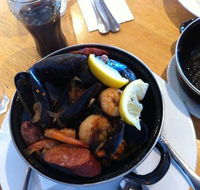 Henley Beach Hotel - Tourism Brisbane