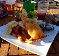 The Lighthouse Wharf Hotel - Tourism Brisbane