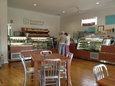 Elliott's Bakery & Cafe - Tourism Brisbane 0