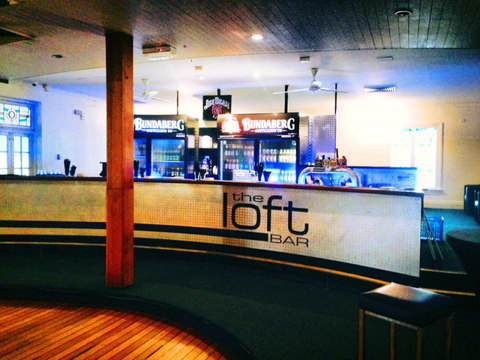 Seaview Hotel - Tourism Brisbane 1