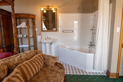 Denison Boutique Hotel - Brisbane Tourism 8