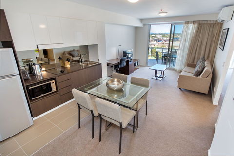 Empire Apartment Hotel - Tourism Brisbane 2