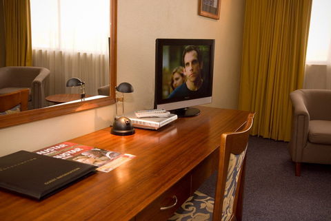 Rockhampton Plaza Hotel - Brisbane Tourism 4