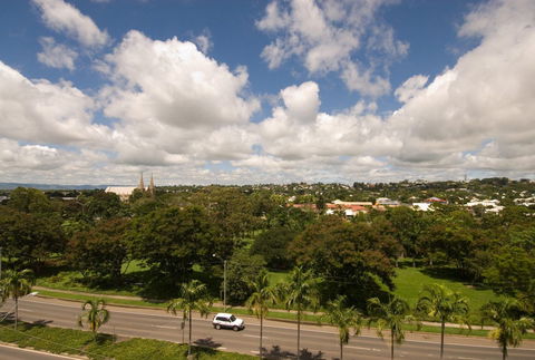 Rockhampton Plaza Hotel - Brisbane Tourism 6