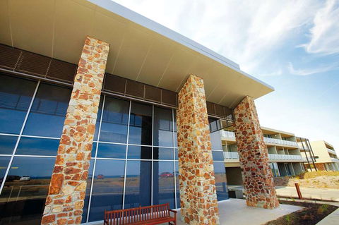 Wyndham Resort Torquay - Tourism Brisbane 0
