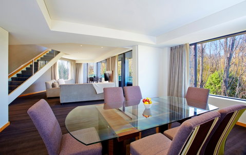 Crowne Plaza Canberra - Tourism Brisbane 13
