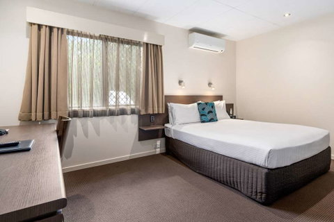 Quality Hotel Robertson Gardens - Tourism Brisbane 7