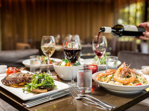 Novotel Canberra - Brisbane Tourism 9