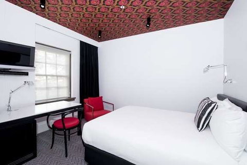 Peppers Gallery Hotel, Canberra - Brisbane Tourism 2