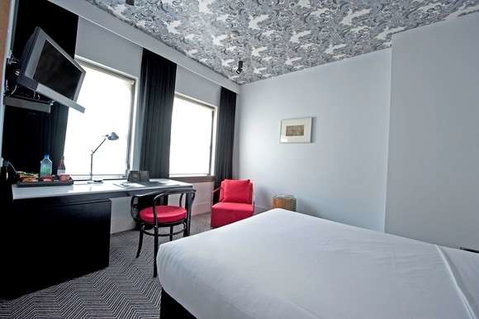 Peppers Gallery Hotel, Canberra - Brisbane Tourism 9