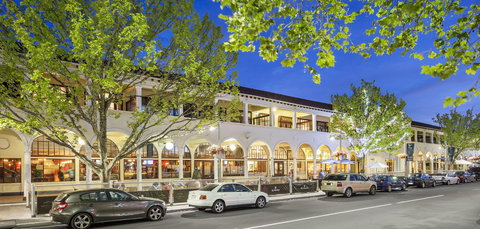 Quest Canberra - Tourism Brisbane 0